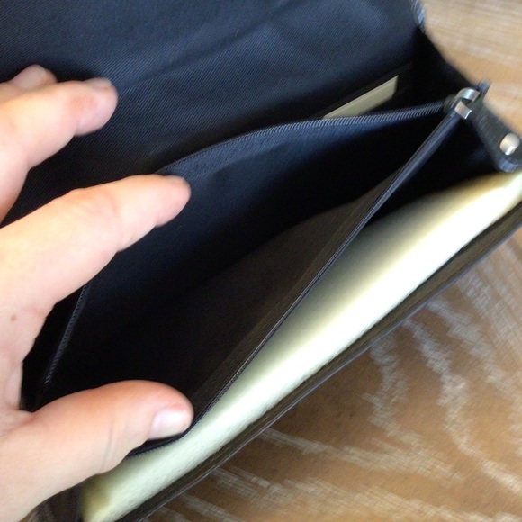 Fossil Womens Black Leather Buckle Front Clutch Wristlet Fold Over Wallet - Picture 7 of 12